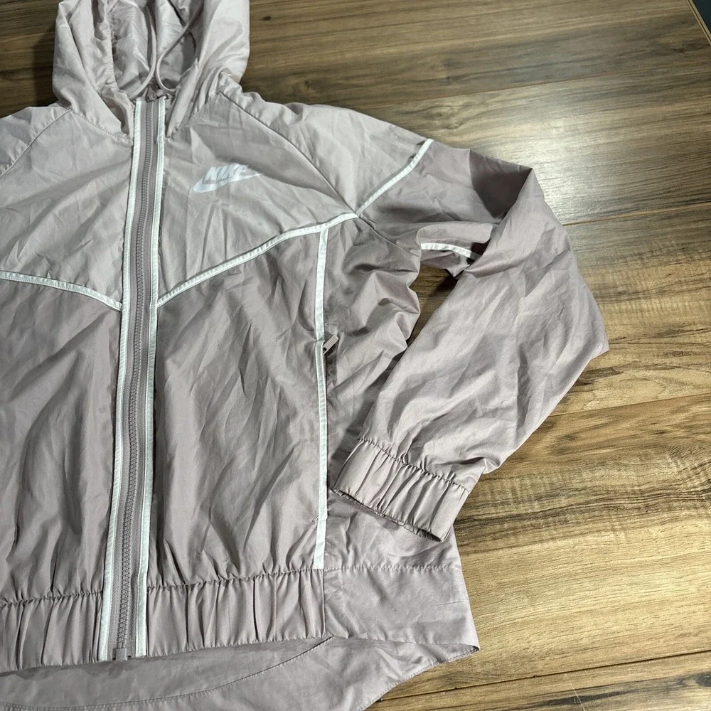 Nike Windbreaker Jacket Women's Full Zip Size Medium Pink‎